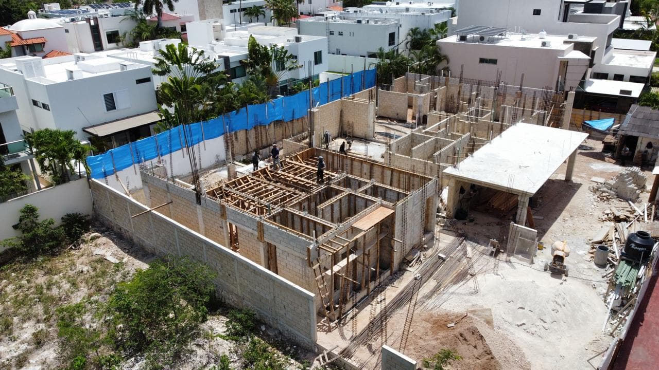 Cumbres 17 y 19 — vista aérea de la huella completa del desarrollo y sitio, Cancún